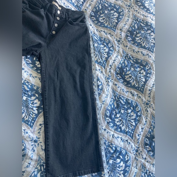 Levi’s Mile High Cropped Wide Leg Black Jeans Women’s size 29 - Picture 9 of 9